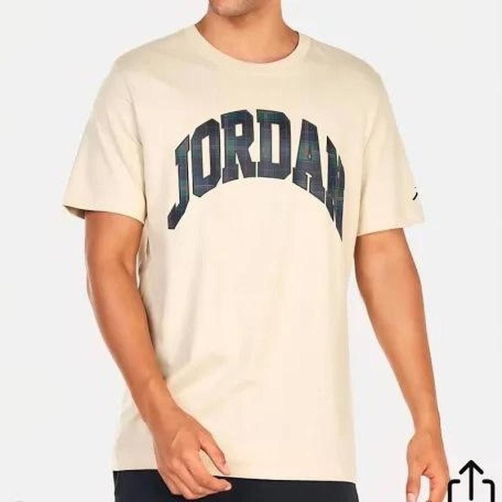 Jordan tan and black cotton t-shirt, Size M? Size is faded, see picture.